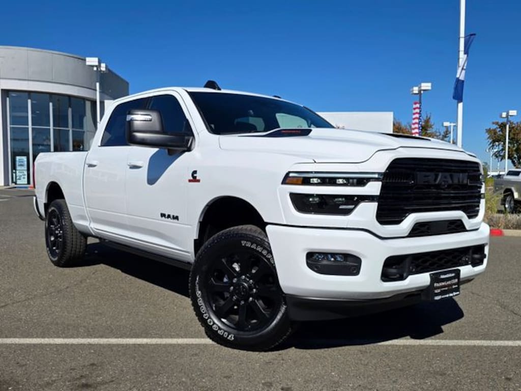 New 2026 Ram 3500 LARAMIE CREW CAB 4X4 6'4 BOX Pickup