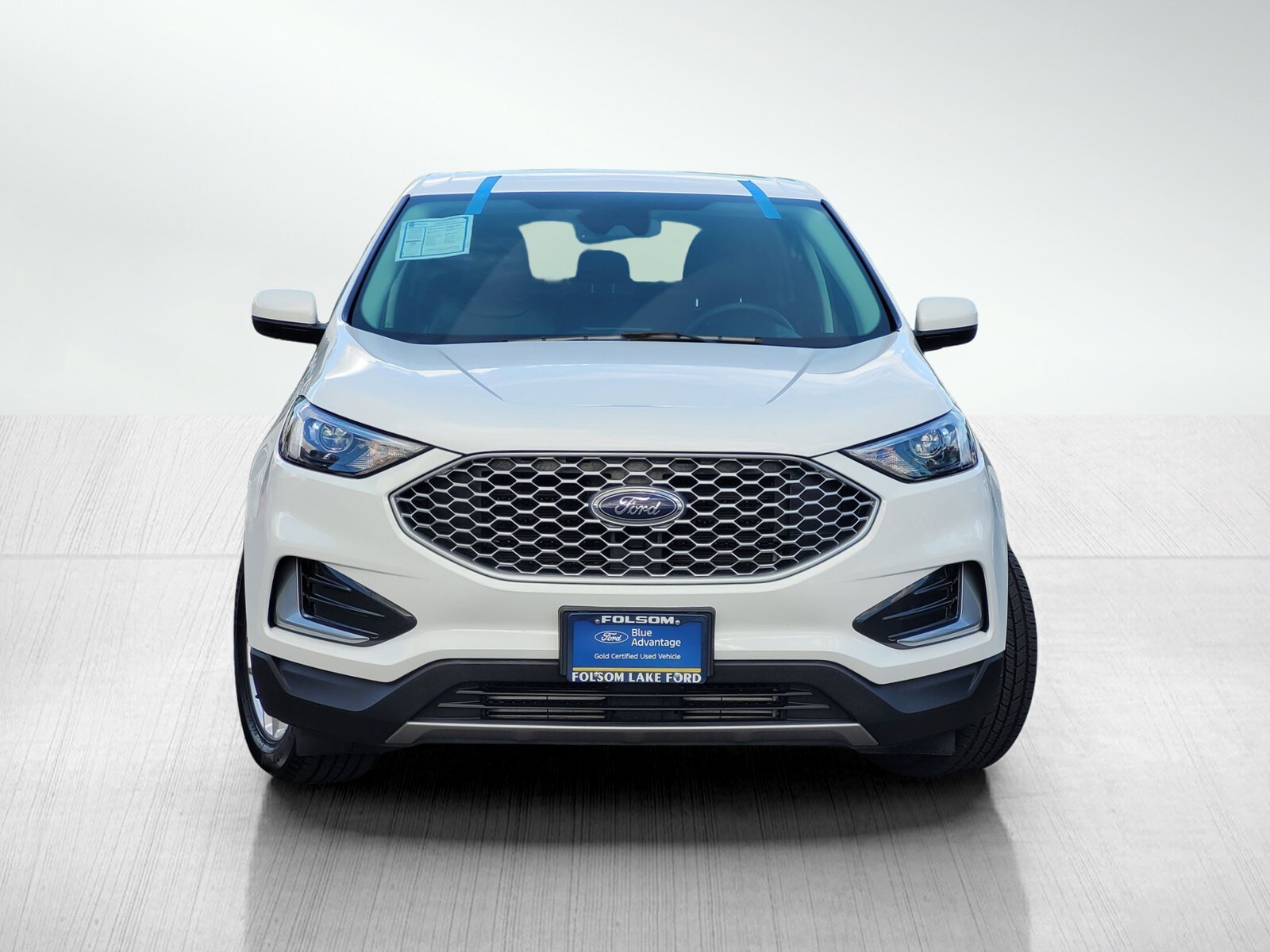 2024 Ford Edge SEL photo 2