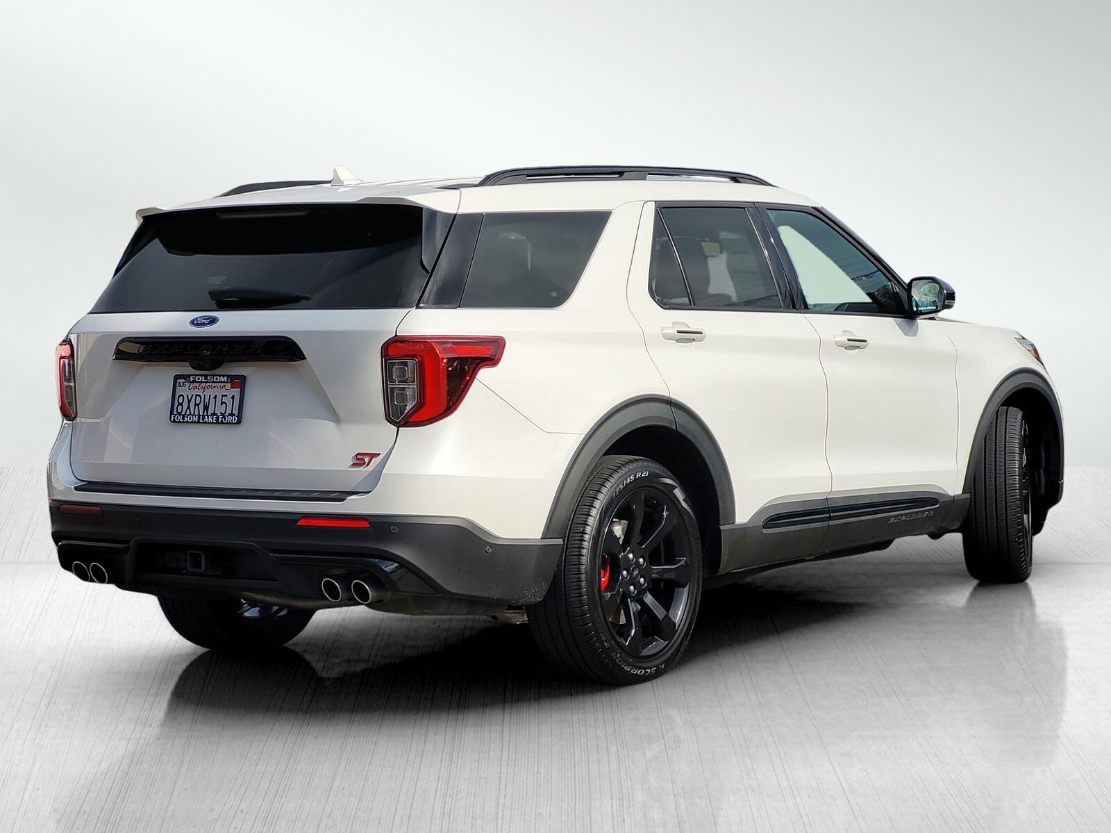 2021 Ford Explorer ST photo 3