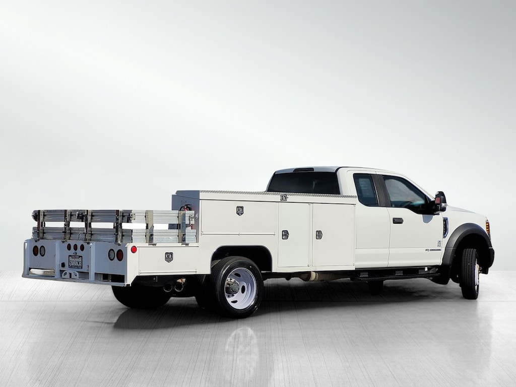 Used 2019 Ford F-550SD XLT Chassis