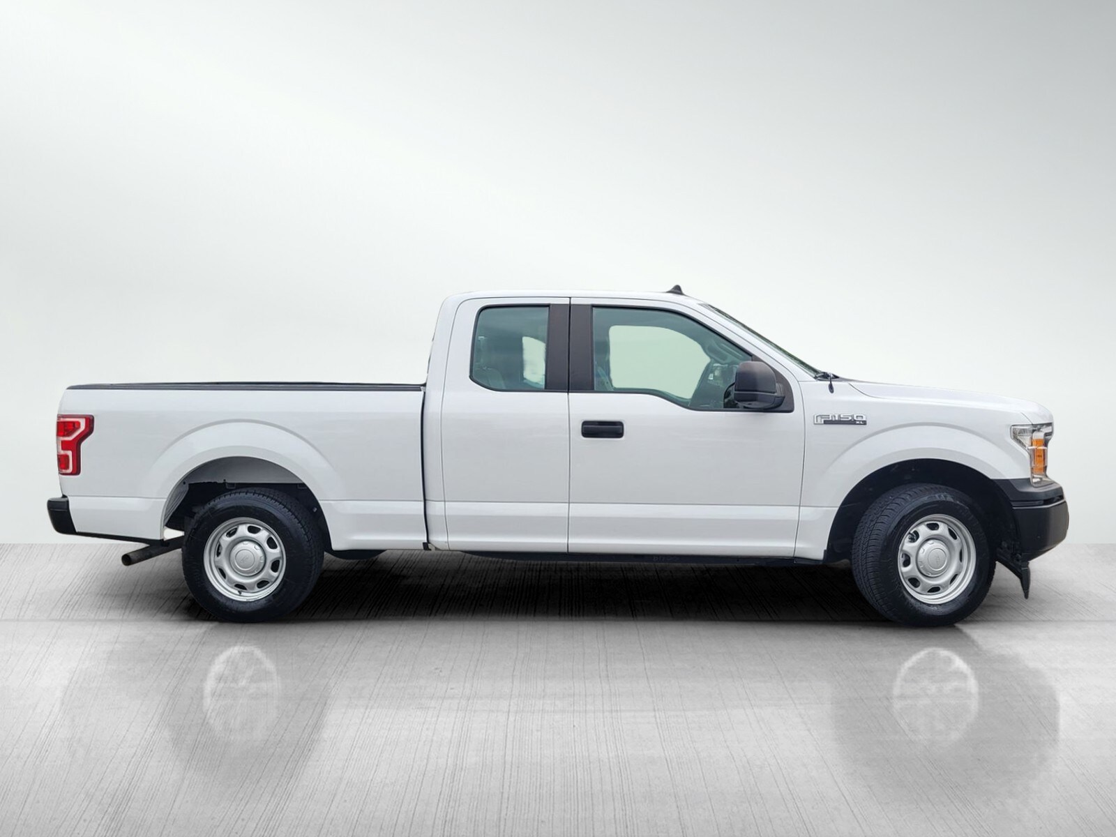 2020 Ford F-150 XL photo 3