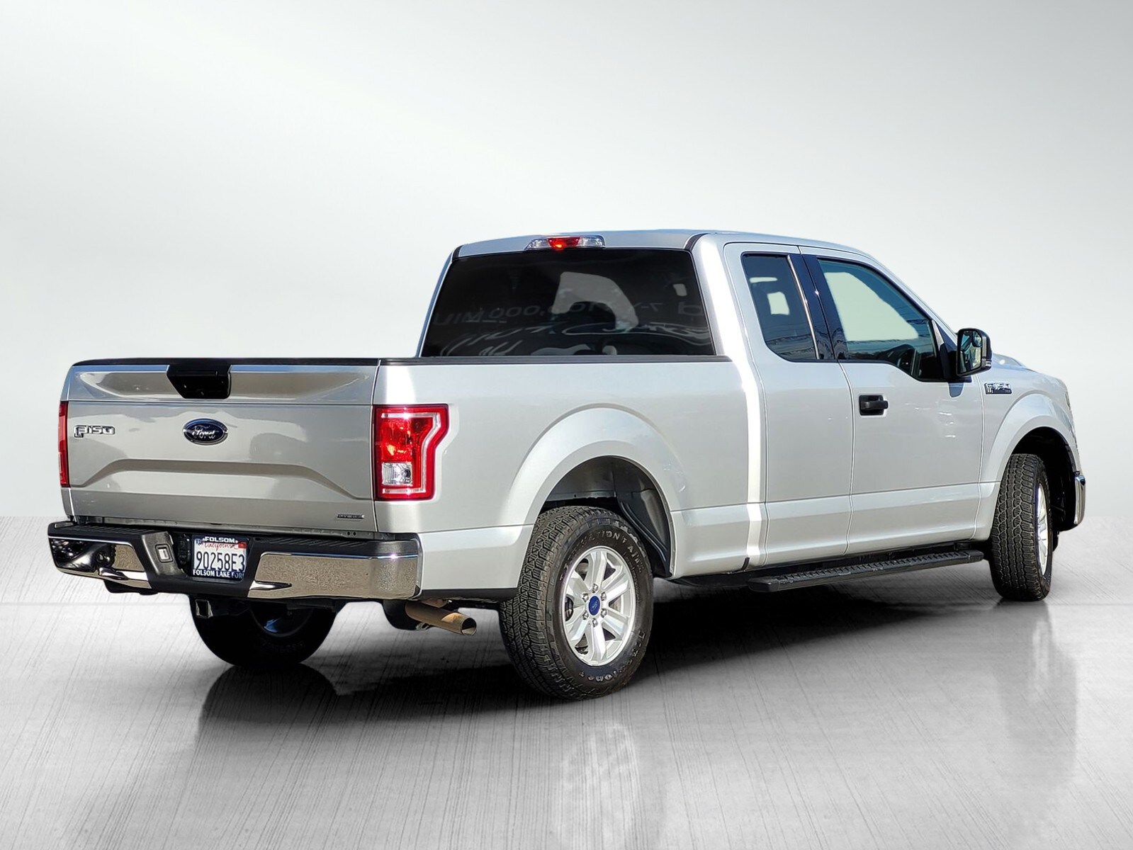 2016 Ford F-150 XLT photo 4