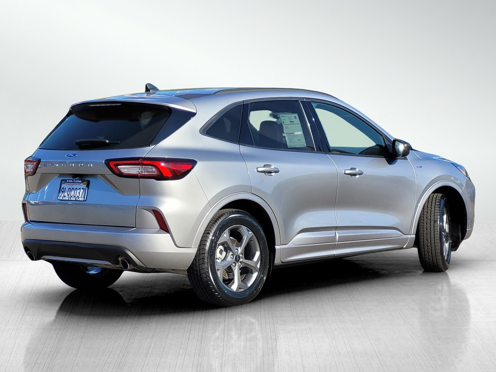 2024 Ford Escape ST-Line photo 4