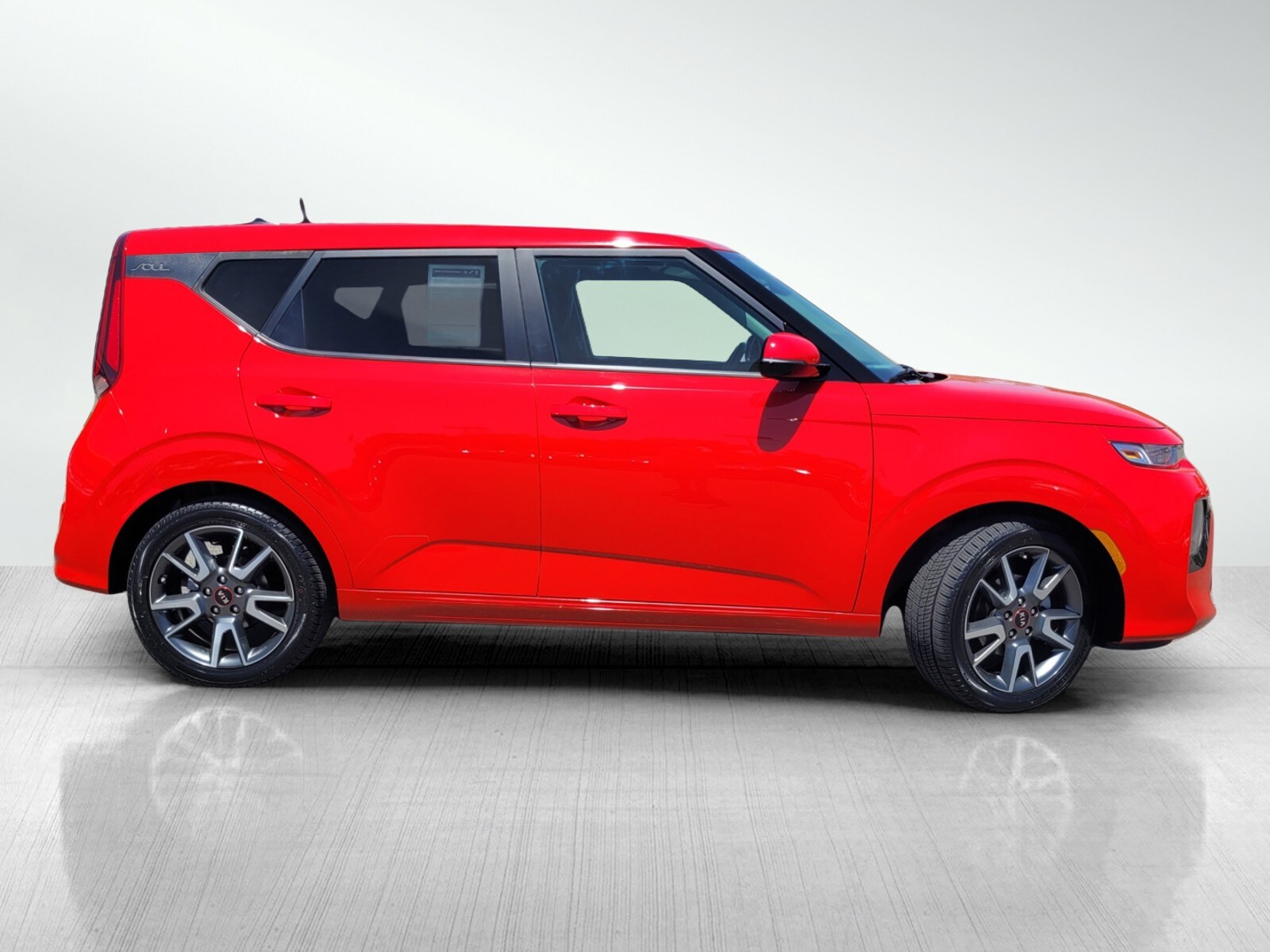 2021 Kia Soul GT-Line photo 3