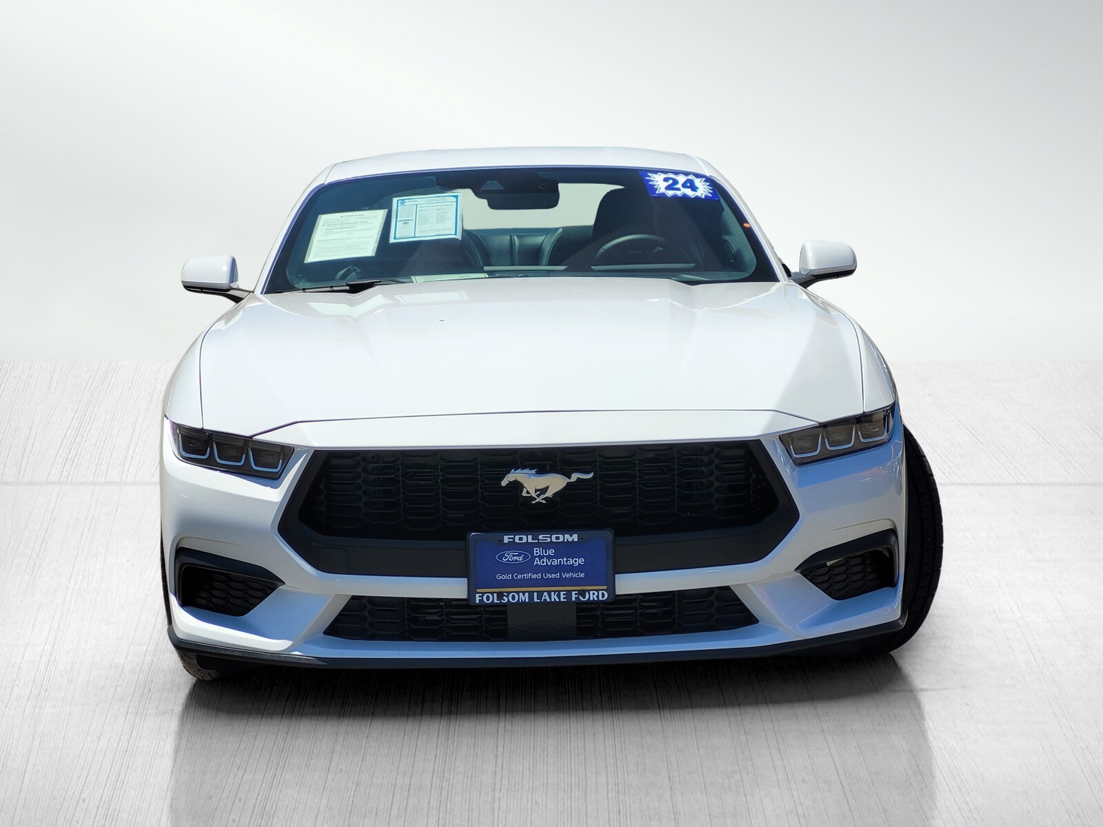 2024 Ford Mustang EcoBoost photo 2