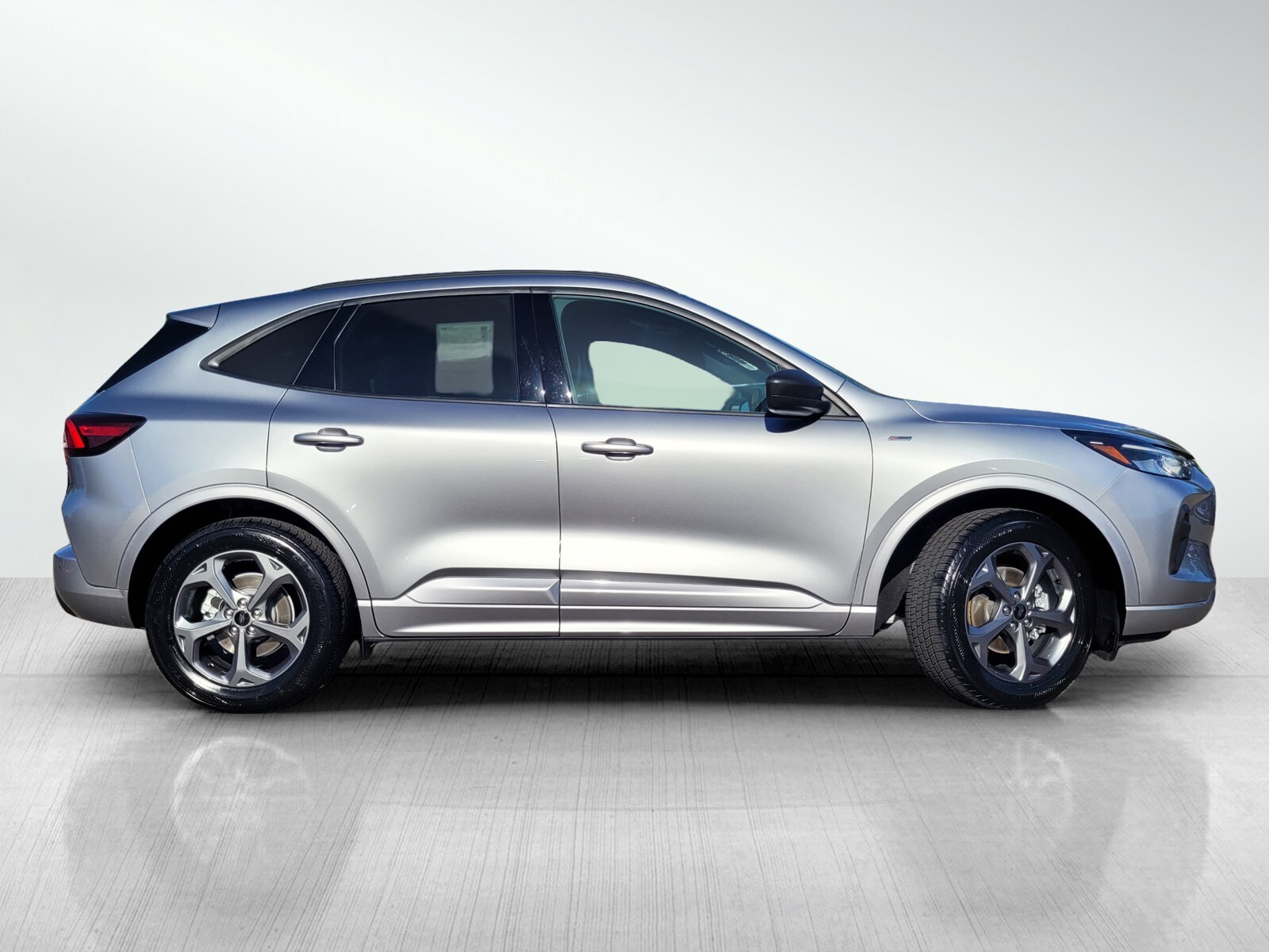 2024 Ford Escape ST-Line photo 3
