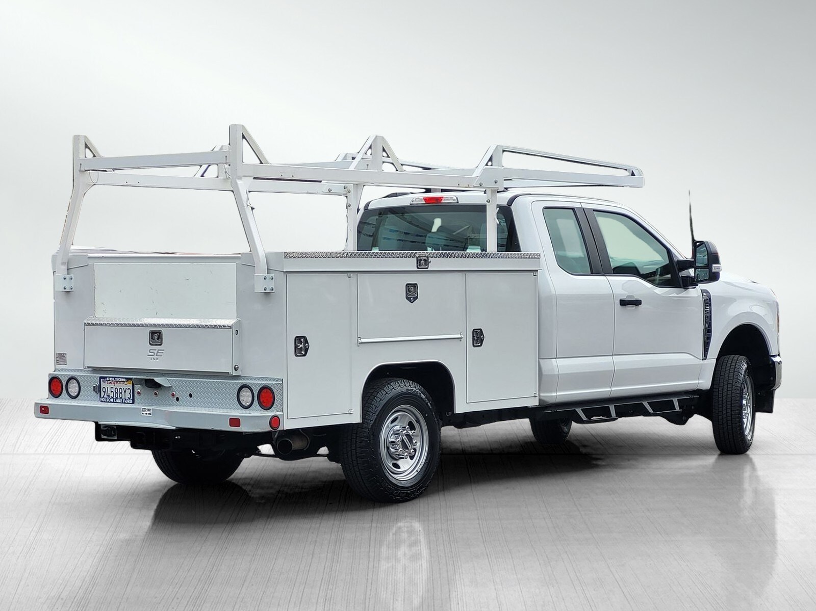 2023 Ford F-250 XL photo 3