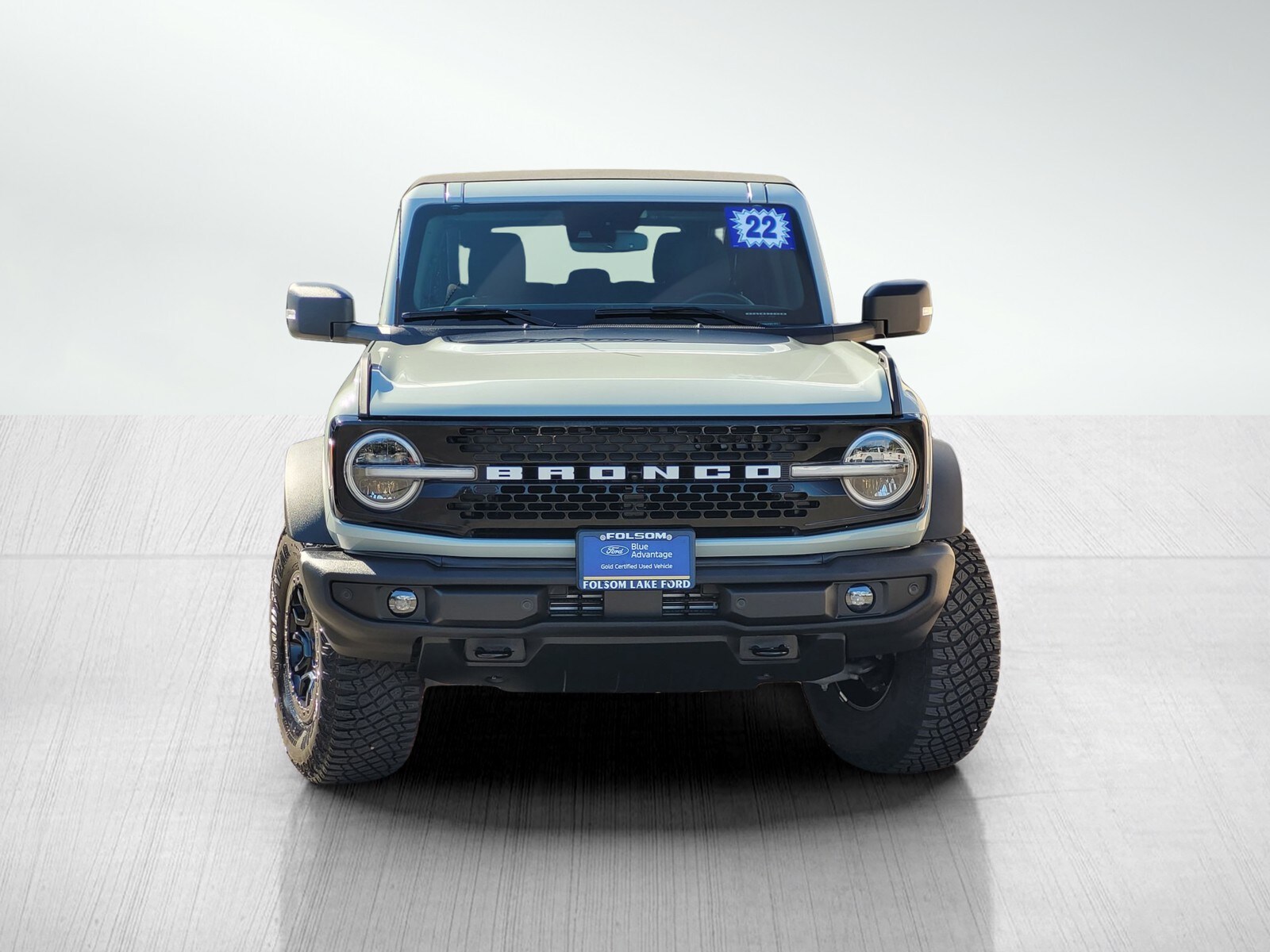 2022 Ford Bronco Wildtrak photo 2