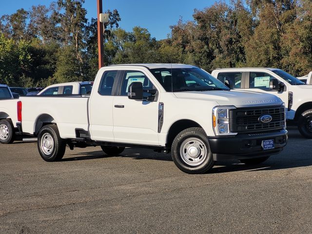 2026 Ford F-350 XL SuperCab 8' Box SRW's photo