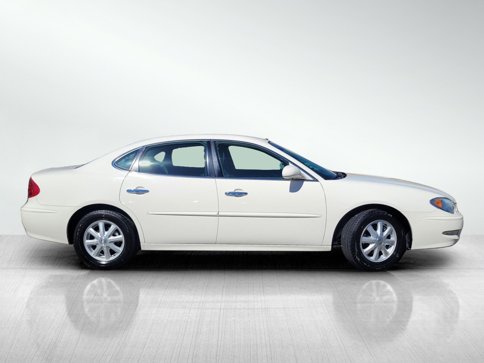 2005 Buick LaCrosse CXL photo 3