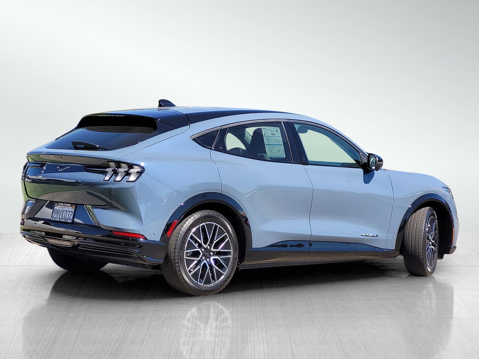 2024 Ford Mustang Mach-E Premium photo 4
