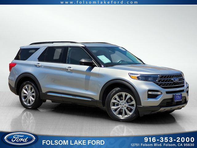 2023 Ford Explorer XLT 4WD's photo