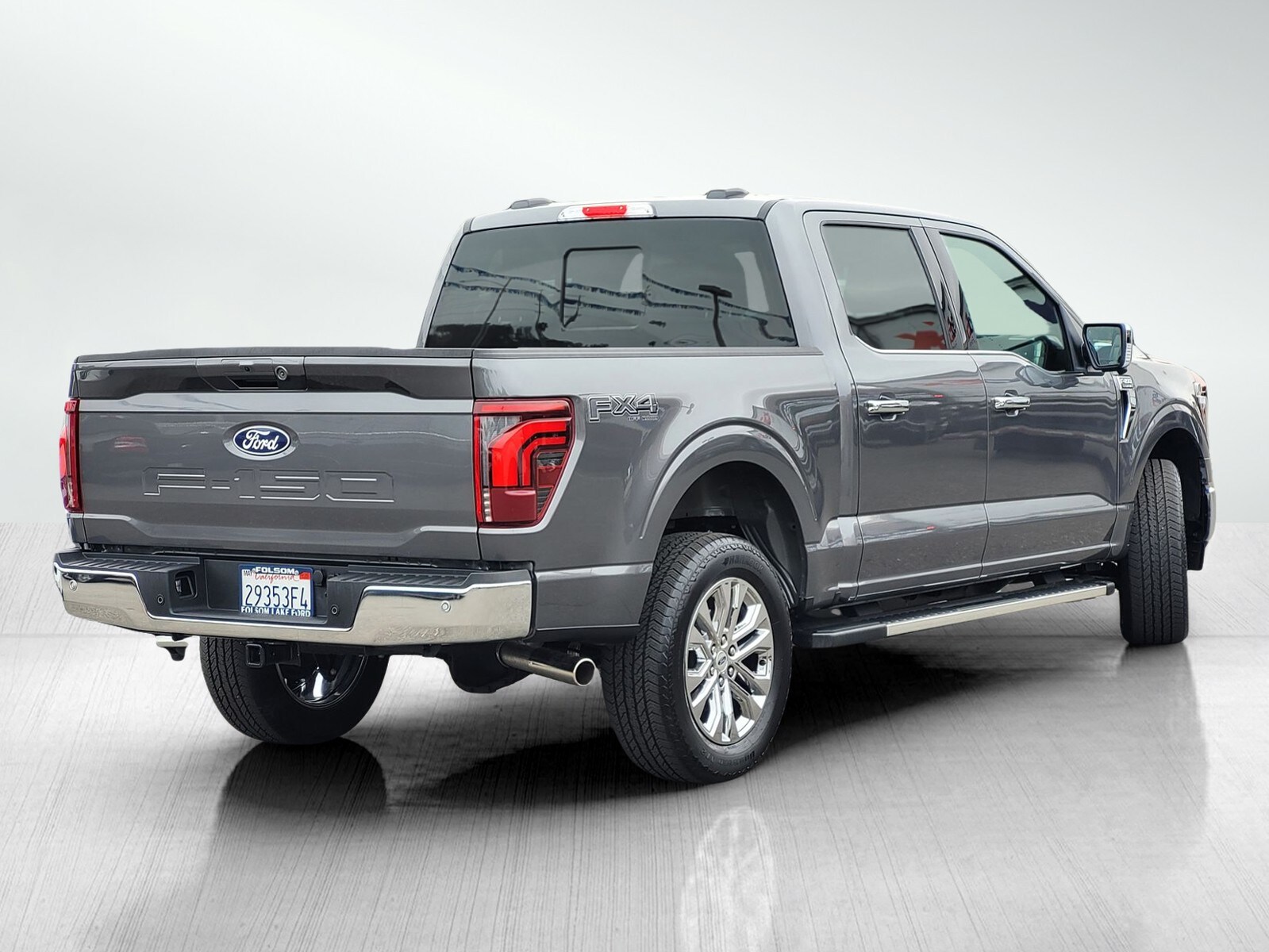 2025 Ford F-150 Lariat photo 4
