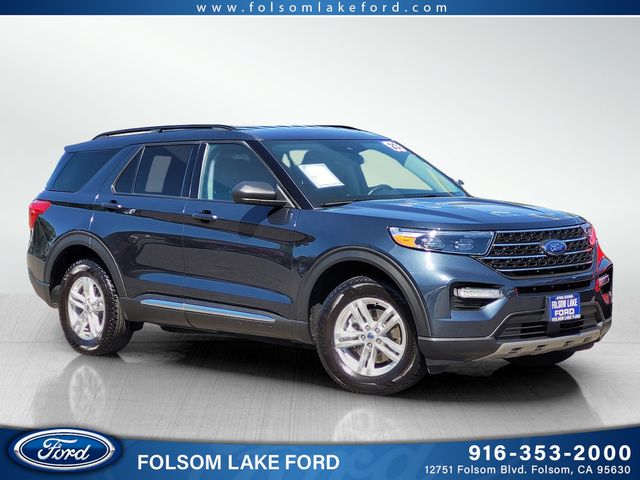 2023 Ford Explorer XLT 4WD's photo