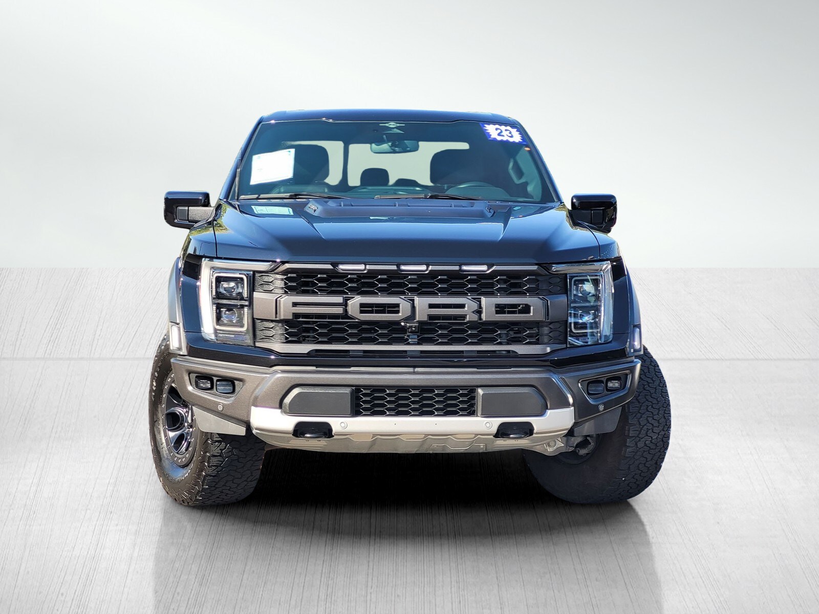 2023 Ford F-150 Raptor photo 2