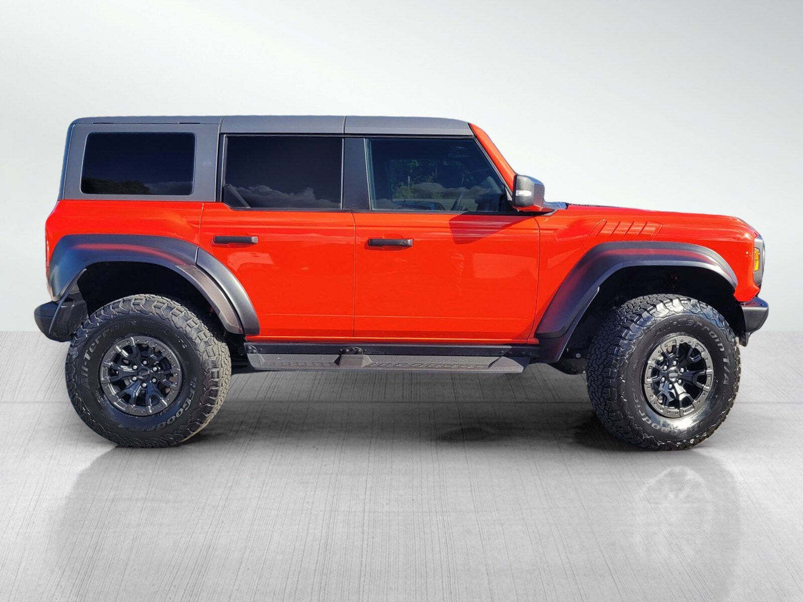 2023 Ford Bronco Raptor photo 3