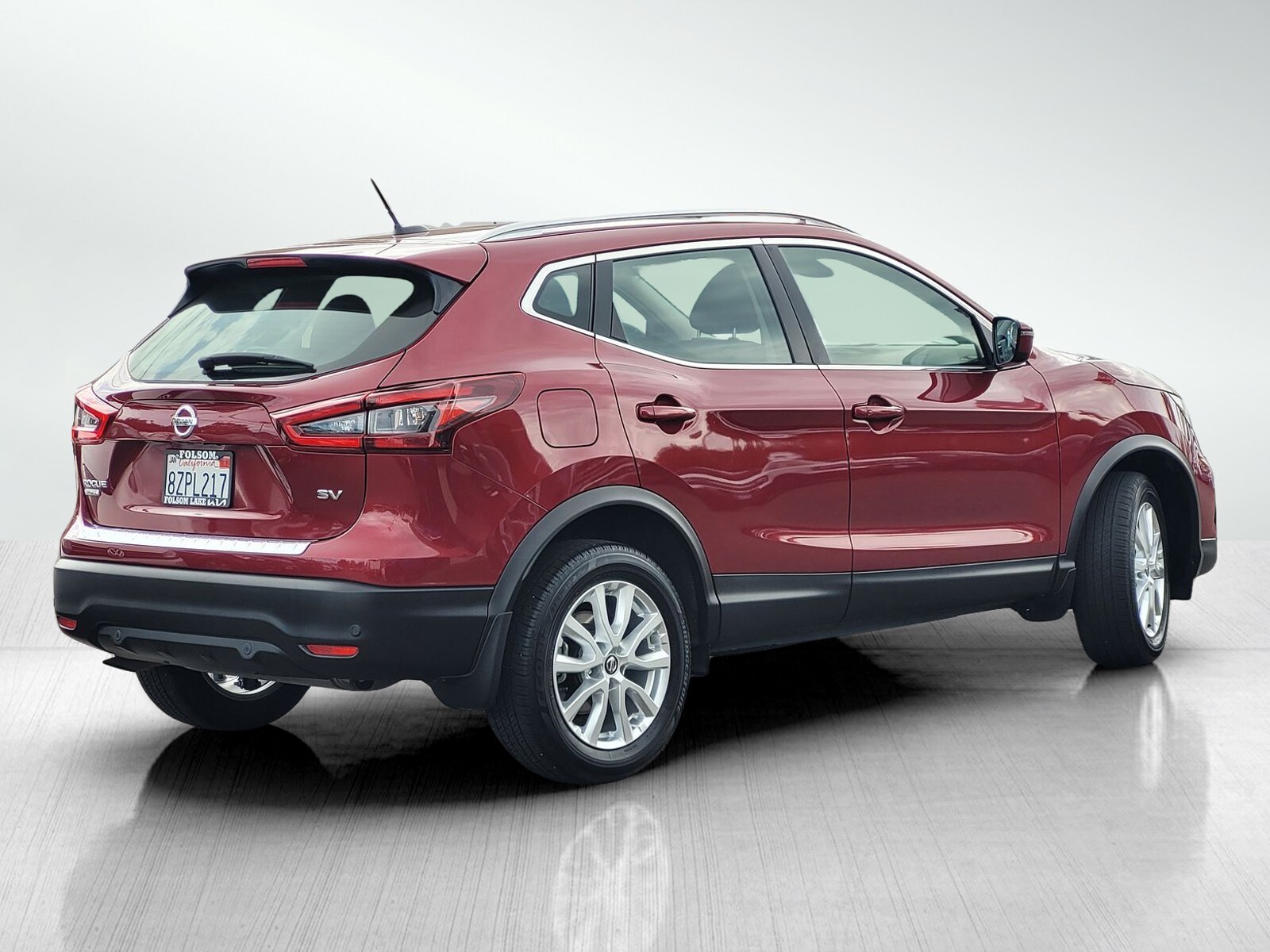 2021 Nissan Rogue Sport SV photo 3