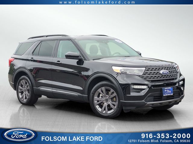 2023 Ford Explorer XLT 4WD's photo