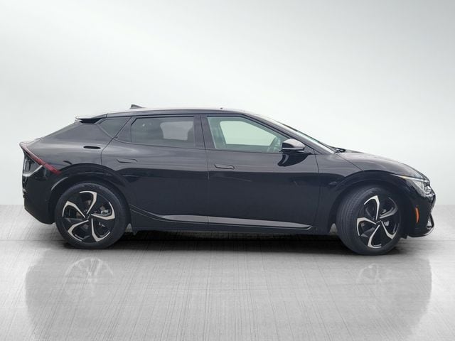 2024 Kia EV6 GT-Line photo 2