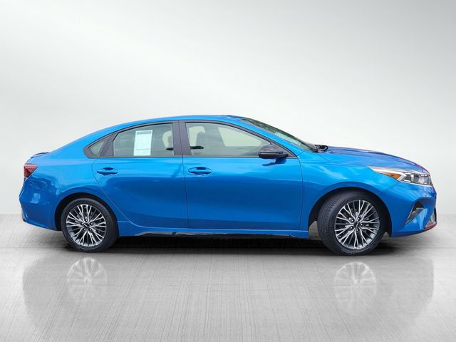 2023 Kia Forte GT-Line photo 2