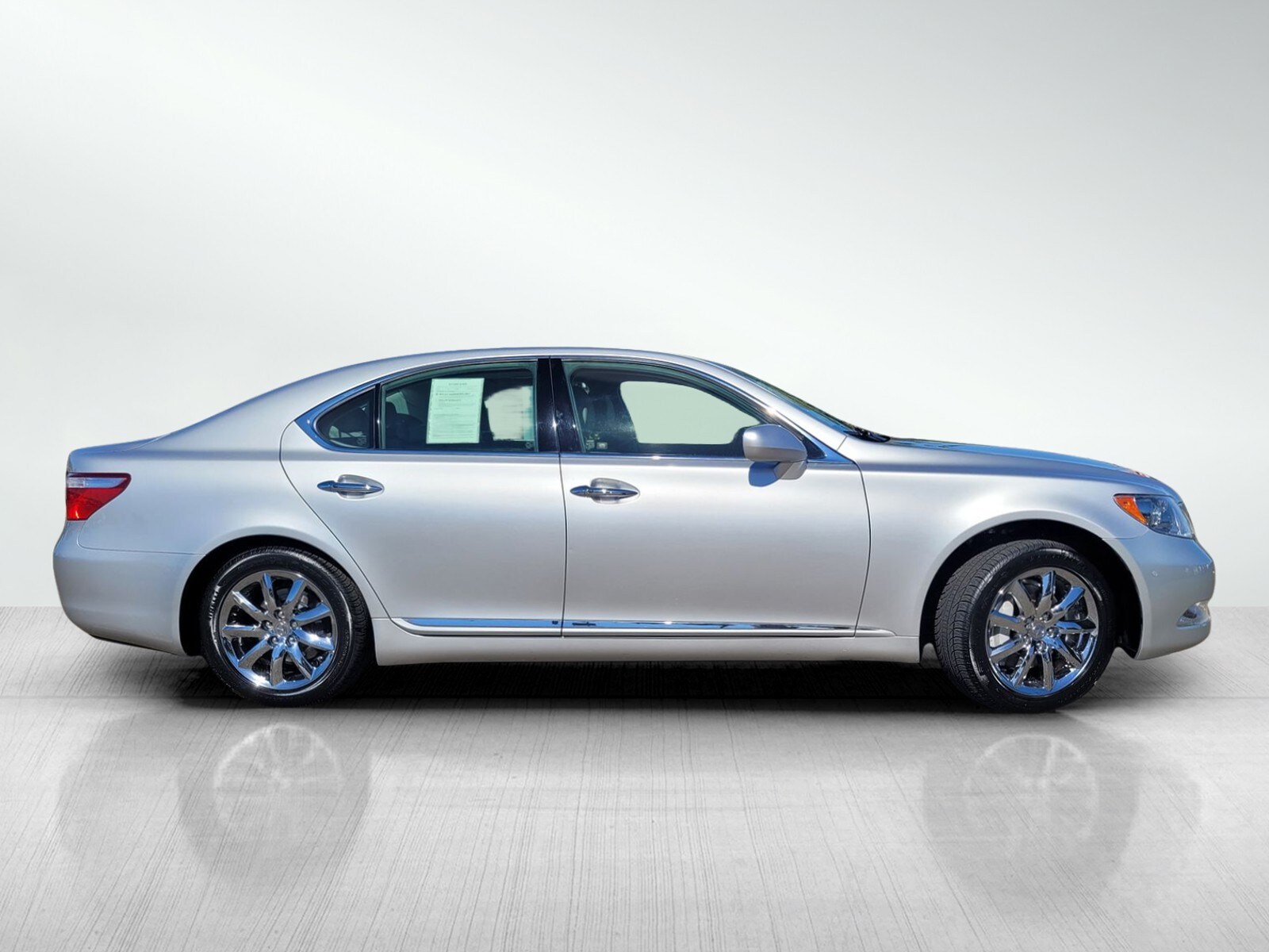 2008 Lexus LS 460 photo 3