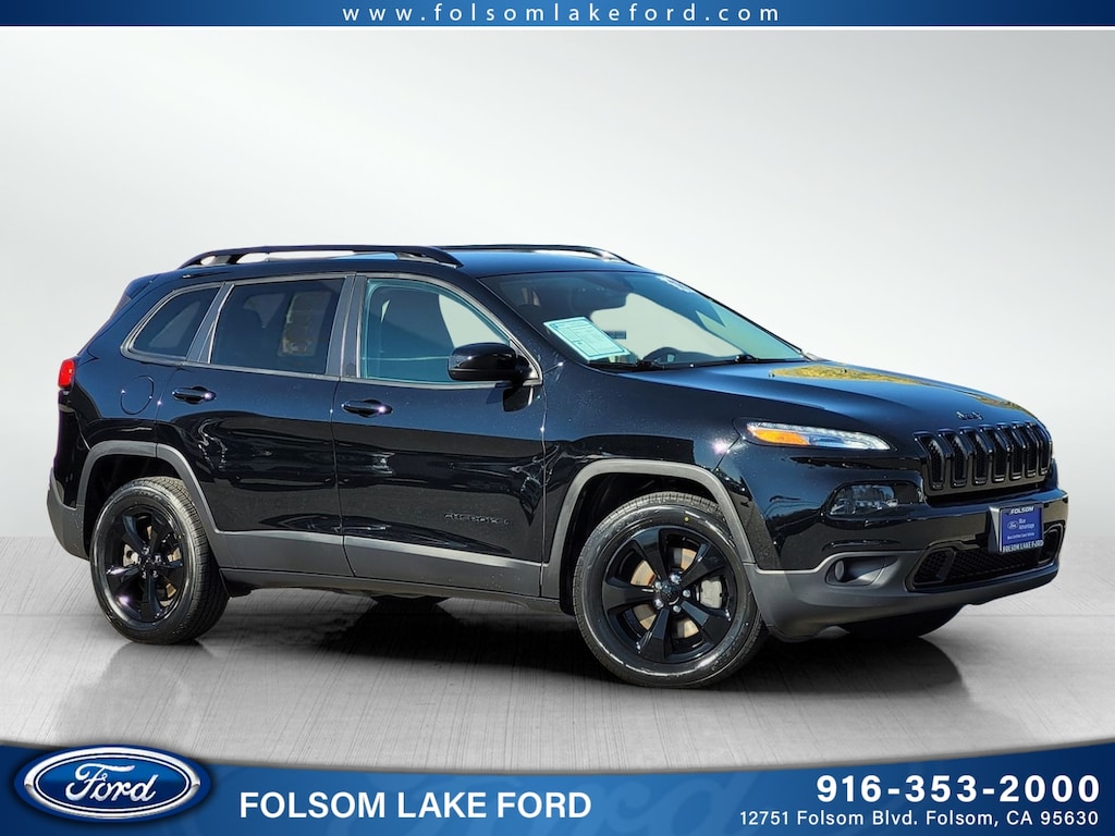 Used 2018 Jeep Cherokee Latitude SUV