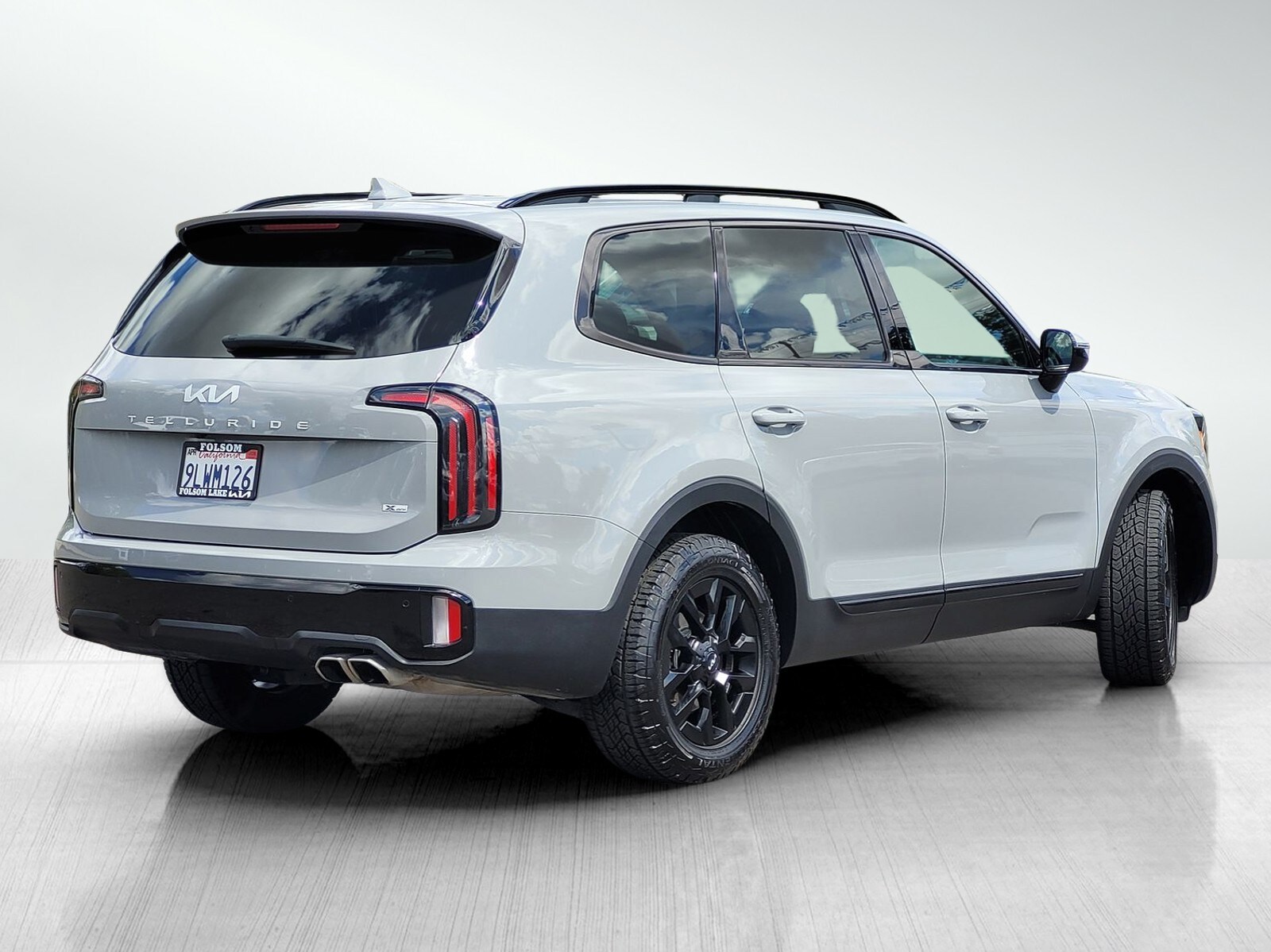 2024 Kia Telluride SX Prestige X-Pro photo 2