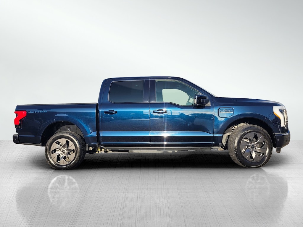 Used 2022 Ford F-150 Lightning Lariat Truck