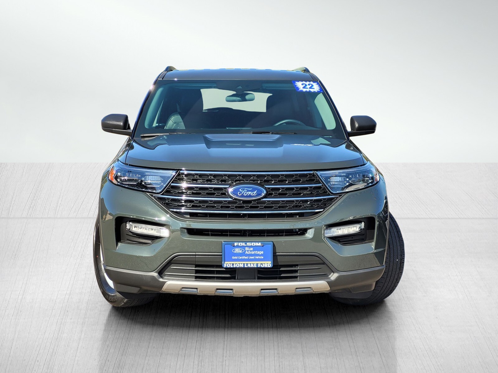 2022 Ford Explorer XLT photo 2