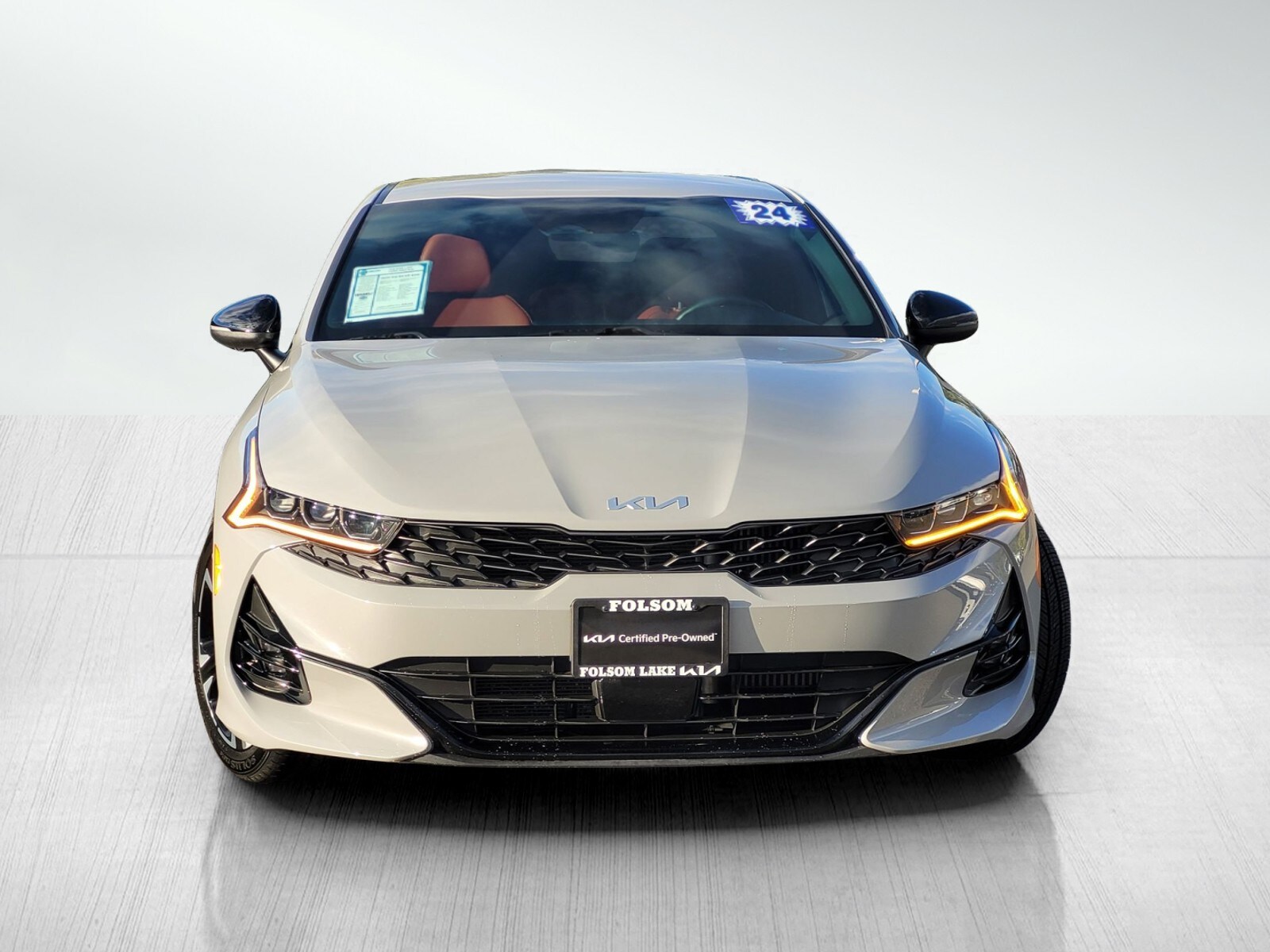 2024 Kia K5 GT-Line photo 2