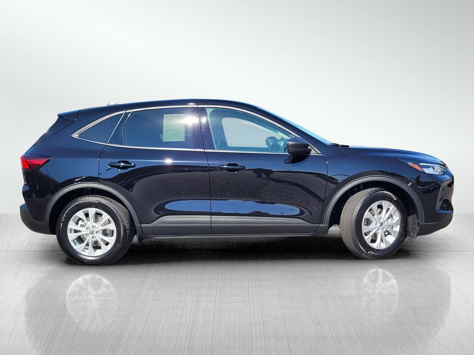 2025 Ford Escape Active photo 3