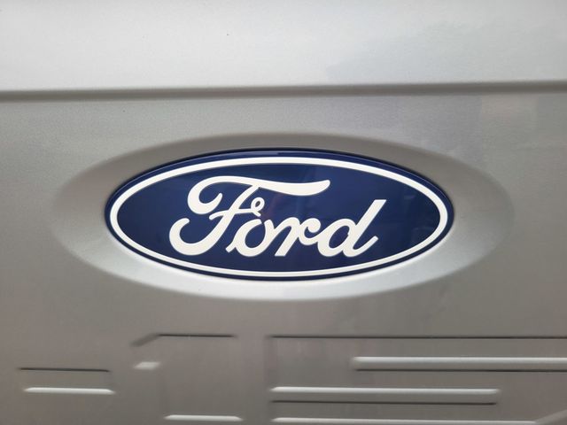 2025 Ford F-150 XLT photo 6