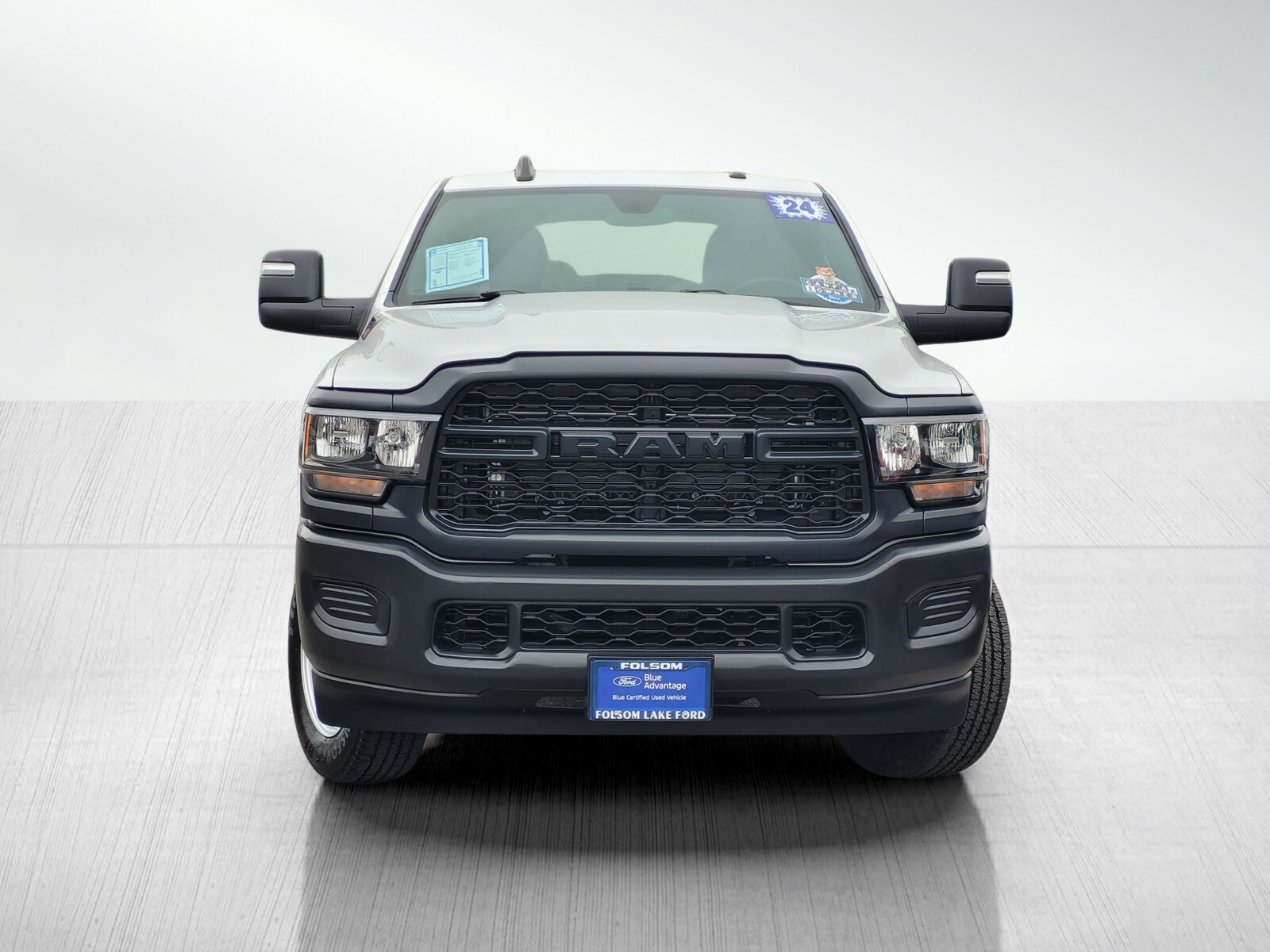 2024 Ram 2500 Tradesman photo 2