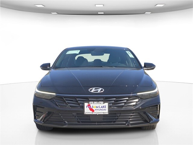 2025 Hyundai Elantra Hybrid Limited photo 2