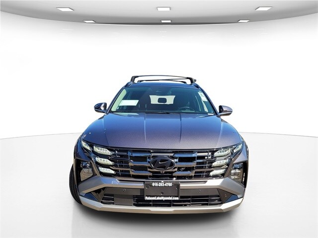 2025 Hyundai Tucson Hybrid Limited photo 2
