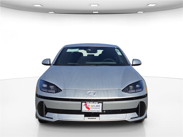 2025 Hyundai Ioniq 6 SEL photo 3
