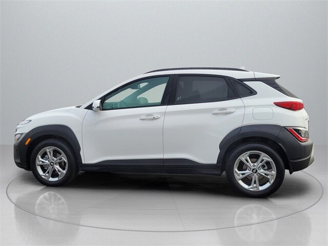 2023 Hyundai Kona SEL photo 2