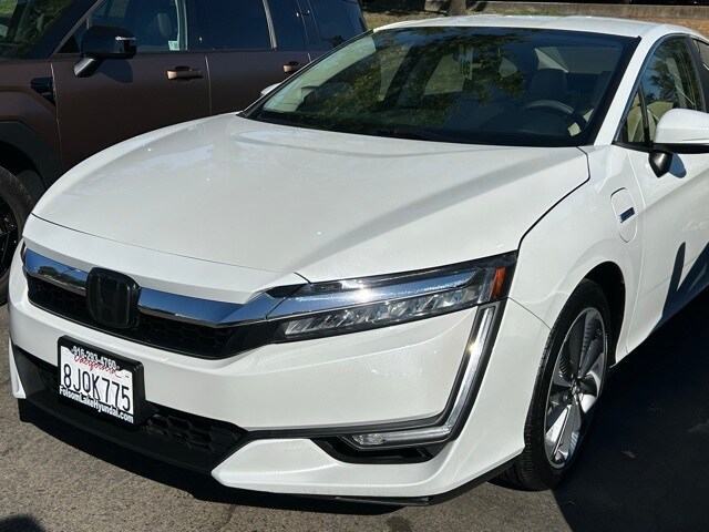 2019 Honda Clarity Plug-In Hybrid photo 2