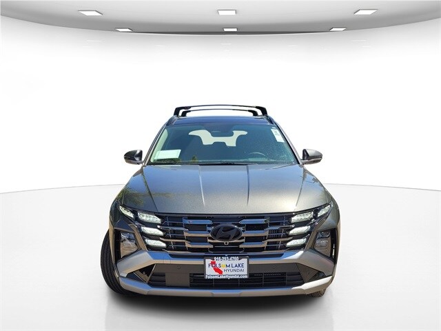 2025 Hyundai Tucson Hybrid Limited photo 2
