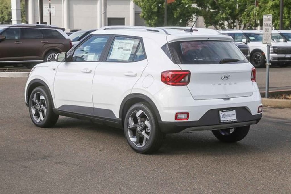 New 2026 Hyundai Venue SEL SUV