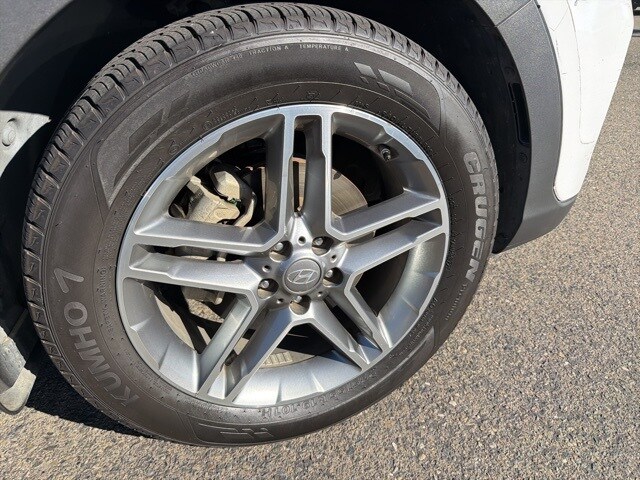 2018 Hyundai Santa Fe Limited Ultimate photo 4