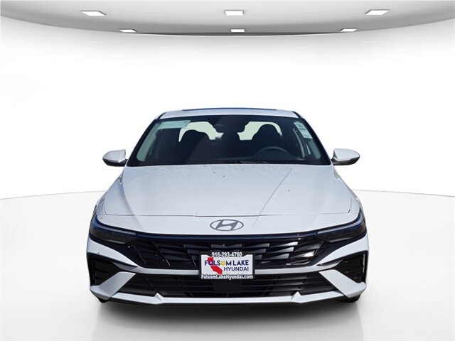 2025 Hyundai Elantra Hybrid Limited photo 3