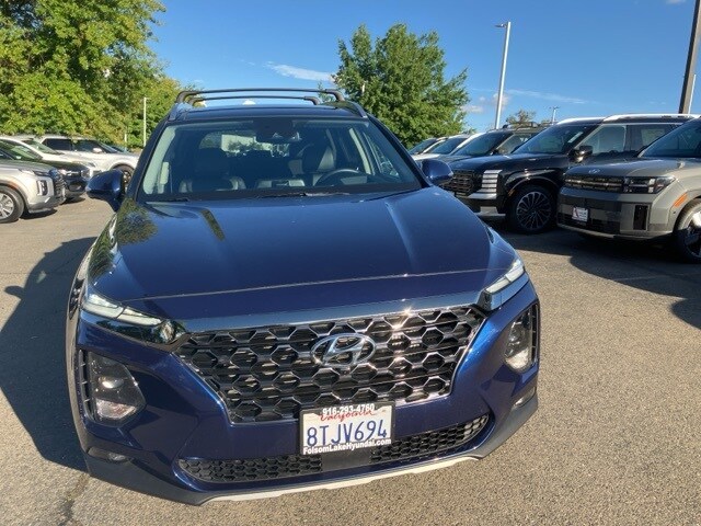 2020 Hyundai Santa Fe Limited 2.0T photo 2