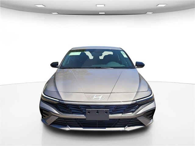 2025 Hyundai Elantra Hybrid SEL Sport photo 2