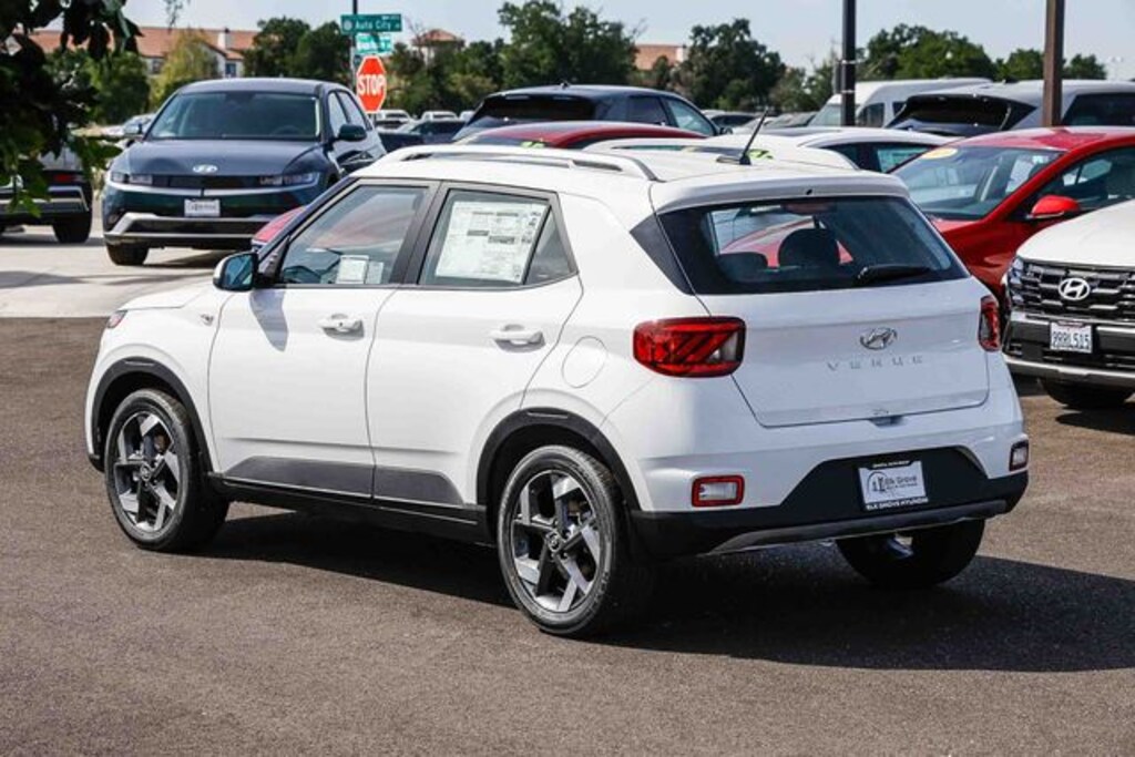 New 2026 Hyundai Venue SEL SUV