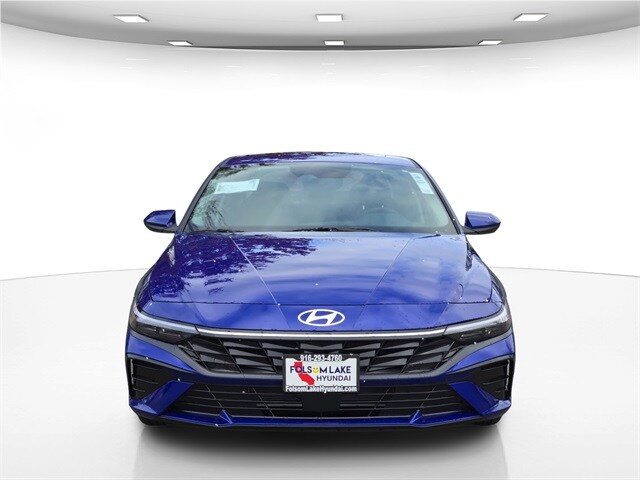 2025 Hyundai Elantra SEL Convenience photo 2