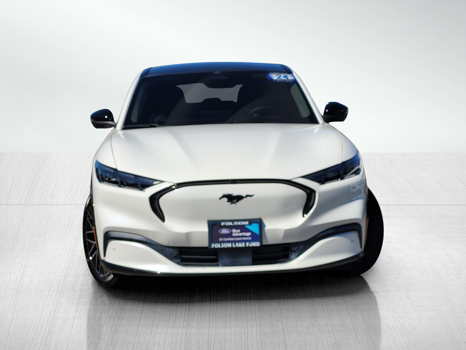2024 Ford Mustang Mach-E Premium photo 2