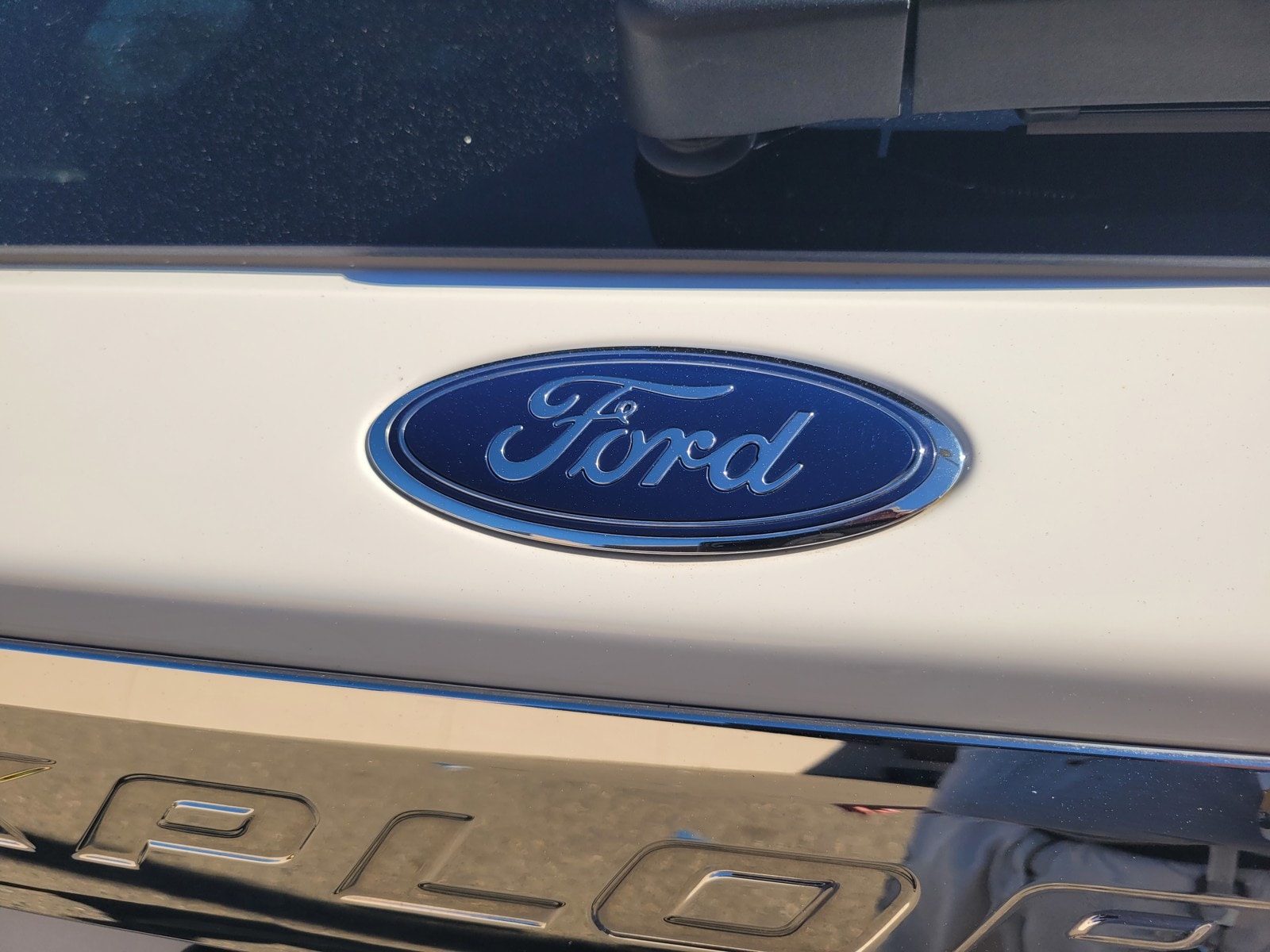 2023 Ford Explorer XLT photo 6