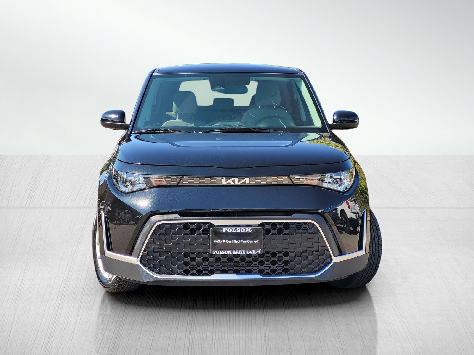 2023 Kia Soul LX photo 2