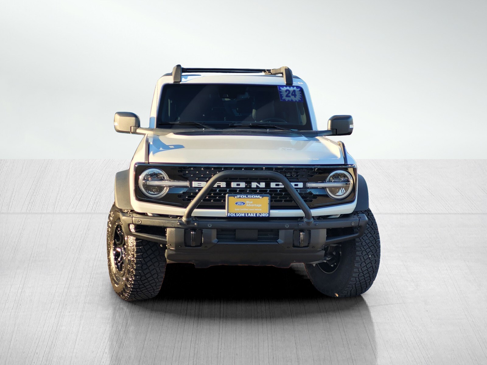 2024 Ford Bronco Wildtrak photo 2